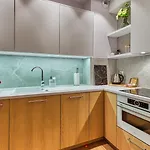 129 Z Basenem I Gratis Oraz Ogrodkiem - 5d Apartment *