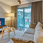 129 Z Basenem I Gratis Oraz Ogrodkiem - 5d Apartment
